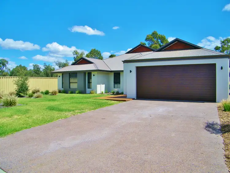 Second view of Homely house listing, 10 Denison Link, Millbridge WA 6232