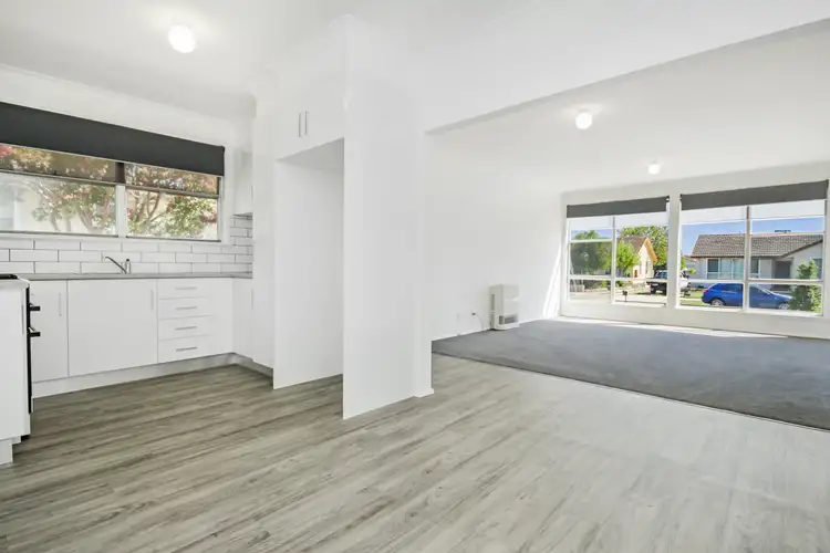 Fifth view of Homely house listing, 8 Watts Street, Horsham VIC 3400