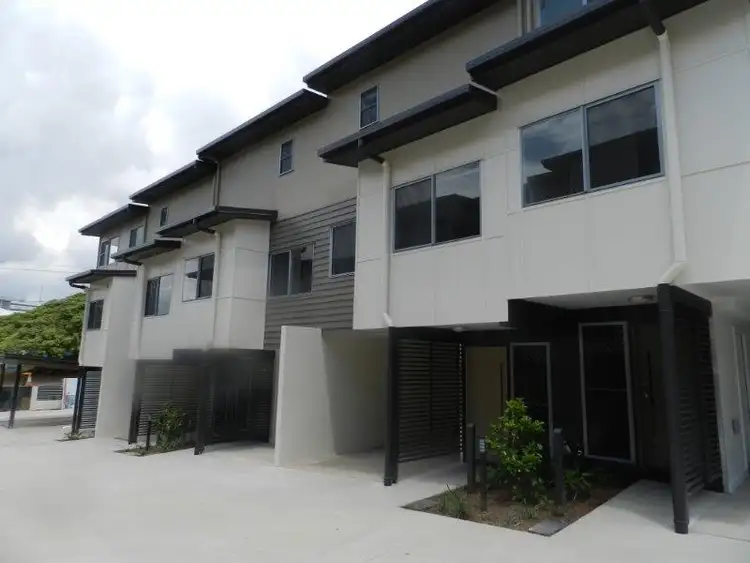 Second view of Homely townhouse listing, 2/10-12 Flinders Street, West Gladstone QLD 4680