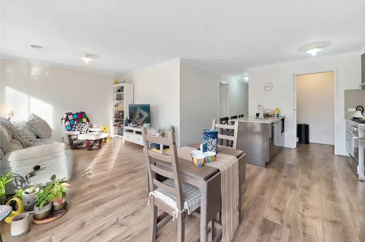 Fifth view of Homely house listing, 10 Guinea Flower Drive, Cranbourne West VIC 3977