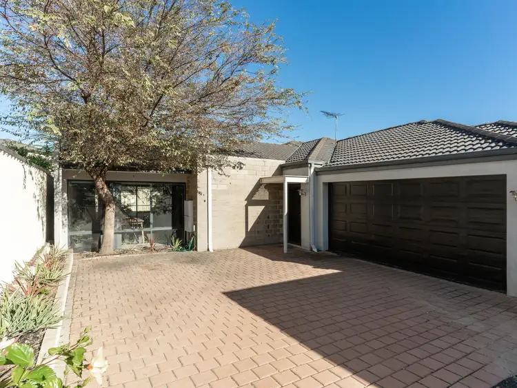 93a Hillsborough Drive, Nollamara WA 6061