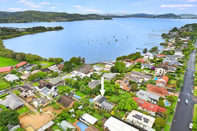 155a Albany Street, Point Frederick NSW 2250