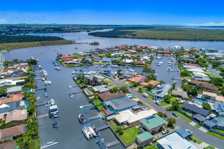 12 Bass Place, Paradise Point QLD 4216