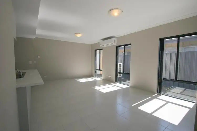 Fourth view of Homely villa listing, 4/92 First Avenue, Bassendean WA 6054