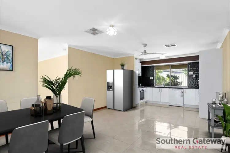 2 Ferris Green, Parmelia WA 6167