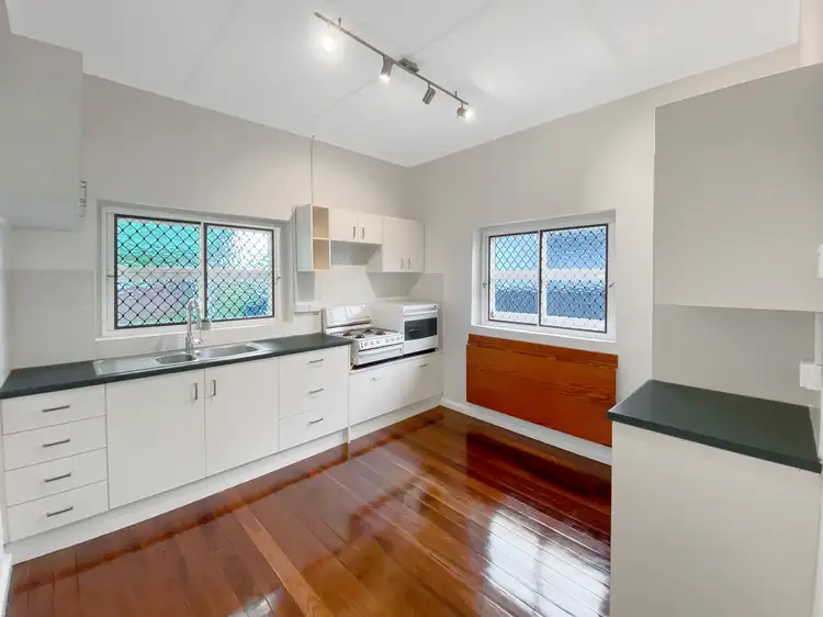 2 Cutts Street, Margate QLD 4019