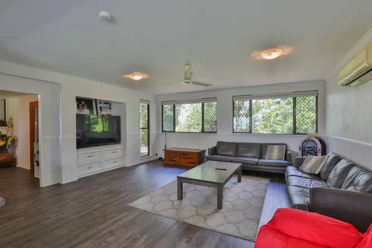 25 Low Street, Kensington QLD 4670