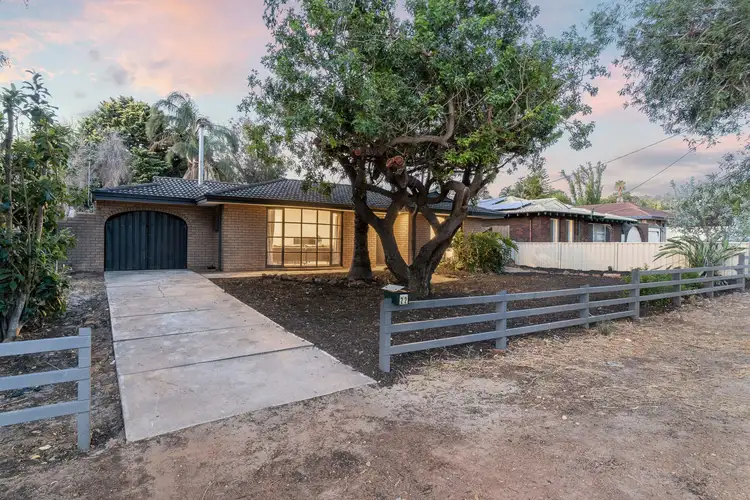 22 Glyde Road, Lesmurdie WA 6076