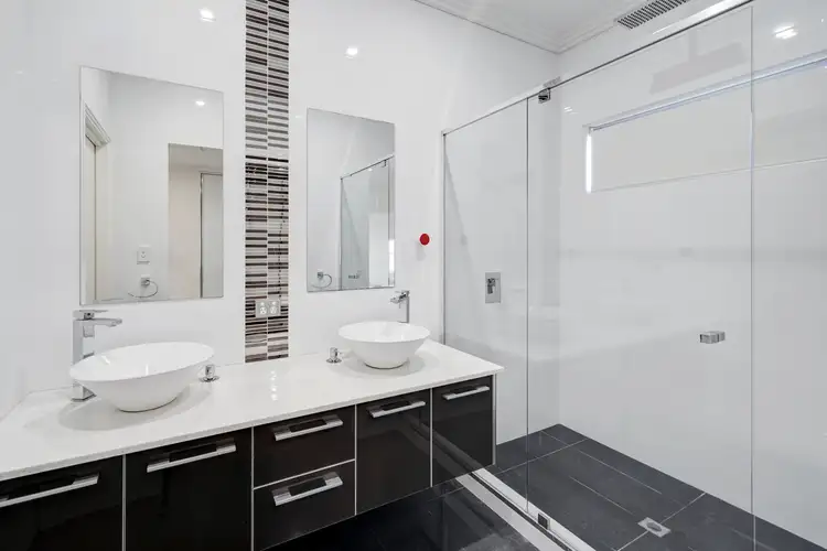 Fifth view of Homely semi-detached listing, 6B Moore Street, Dianella WA 6059