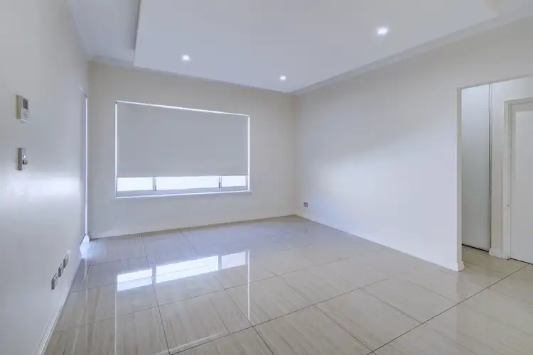 Seventh view of Homely semi-detached listing, 6B Moore Street, Dianella WA 6059