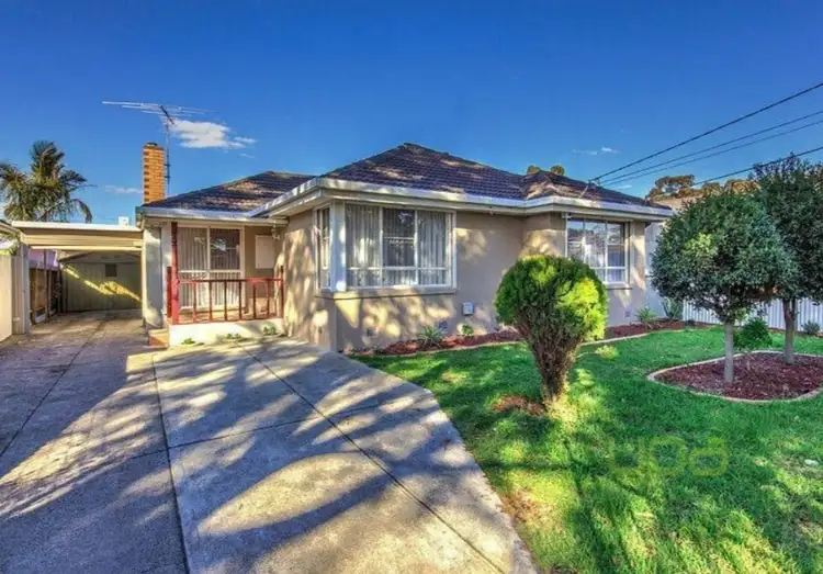 8 Stevens Road, St Albans VIC 3021