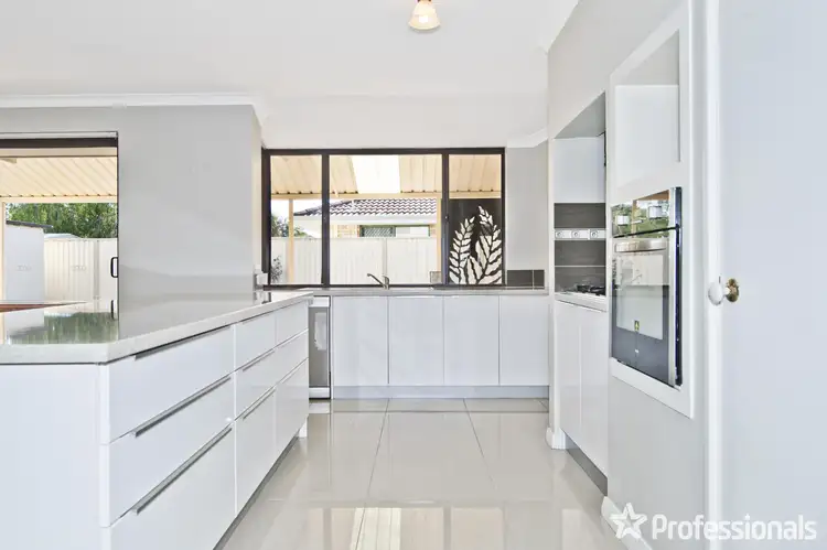 1 Sarah Ann Crescent, Warnbro WA 6169