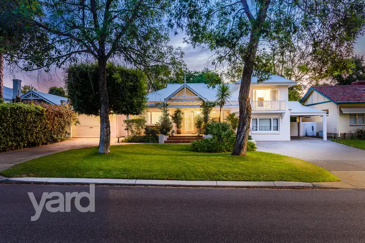 11 Williams Road, Melville WA 6156