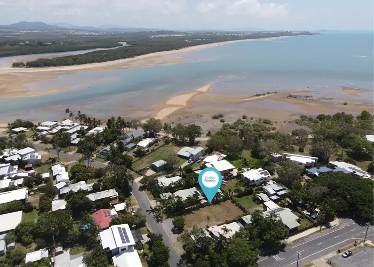 2 Swan Street, Slade Point QLD 4740
