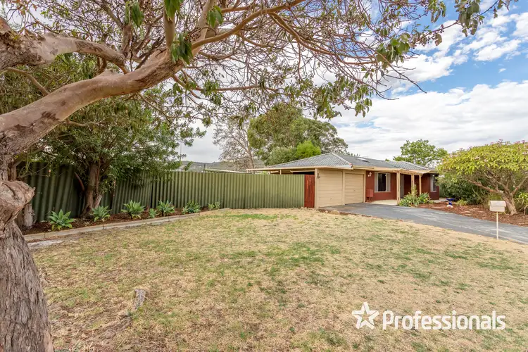 2 Slee Avenue, Kelmscott WA 6111