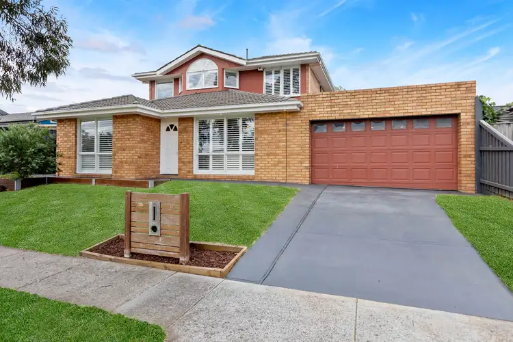 10 Eliza Street, Cranbourne North VIC 3977