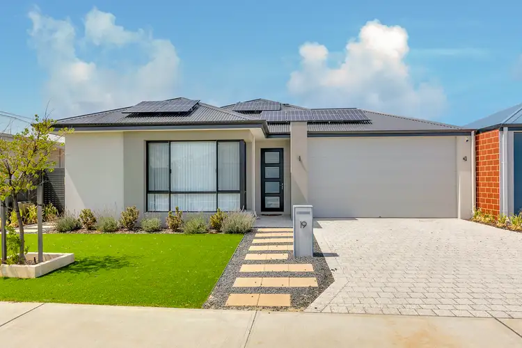 19 Alicante Road, Caversham WA 6055