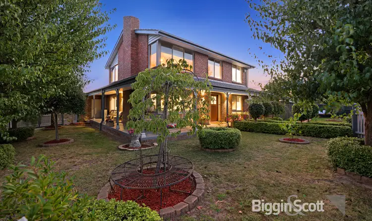 Main view of Homely house listing, 2 Coachmans Court, Vermont South VIC 3133