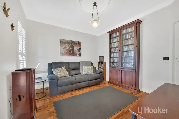 Fourth view of Homely house listing, 6 Raglan Court, Kurunjang VIC 3337