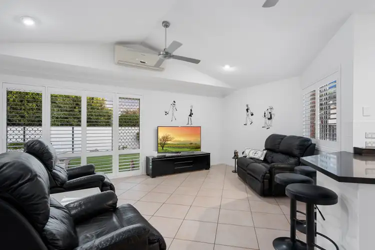 Sixth view of Homely house listing, 37 Port Jackson Boulevard, Clear Island Waters QLD 4226