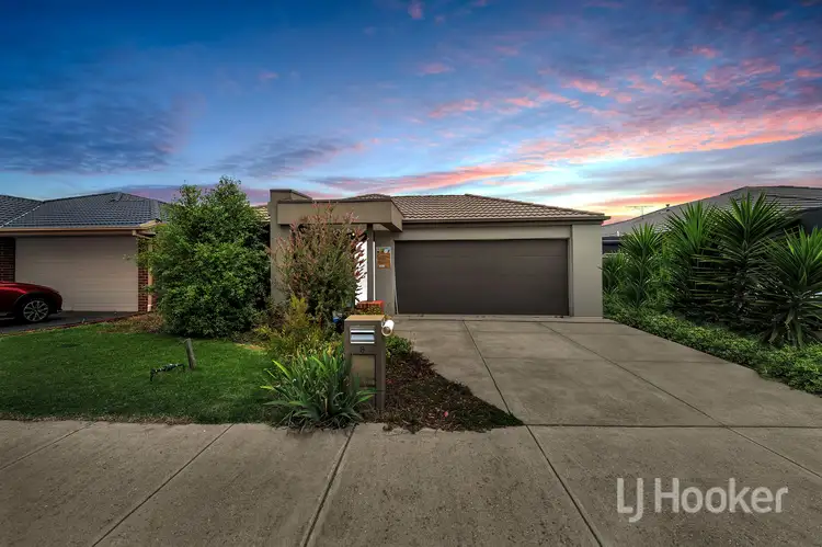 8 Natalie Street, Brookfield VIC 3338