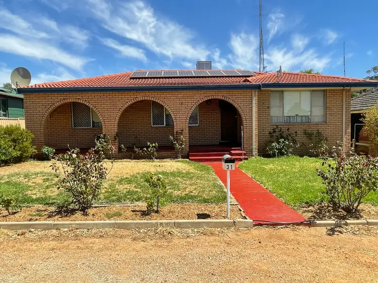 31 Hunt Road, Beverley WA 6304