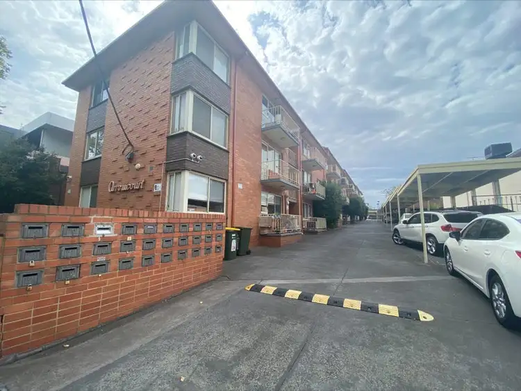 26/44 Fletcher Street, Essendon VIC 3040