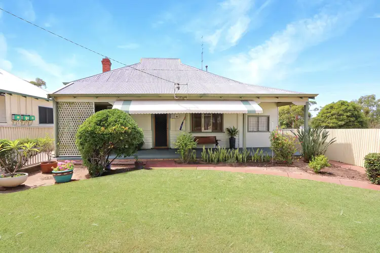 22 Stirling St, Northam WA 6401