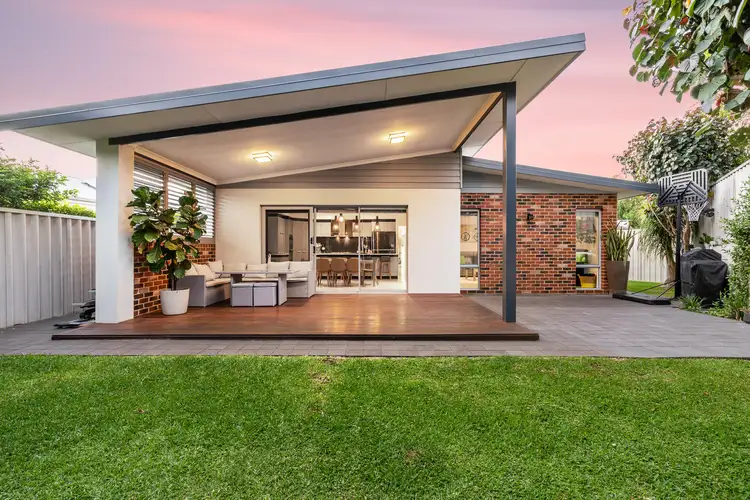 19B Olding Way, Melville WA 6156