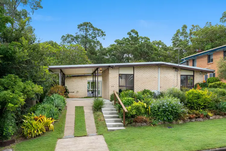 24 Banbury Street, Carina QLD 4152