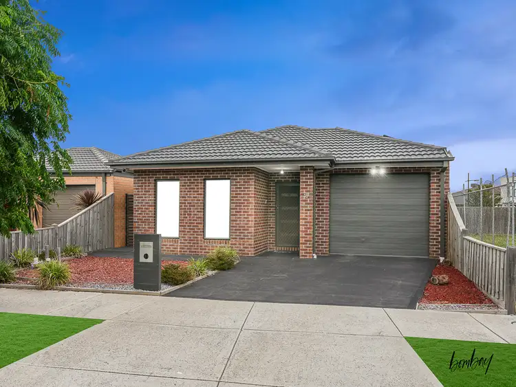 18 Cresendo Boulevard, Wollert VIC 3750