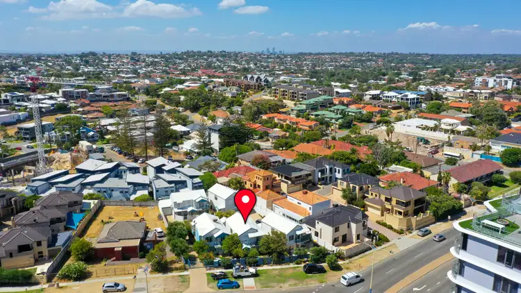 Fourth view of Homely house listing, 2/1 Pearl Parade, Scarborough WA 6019