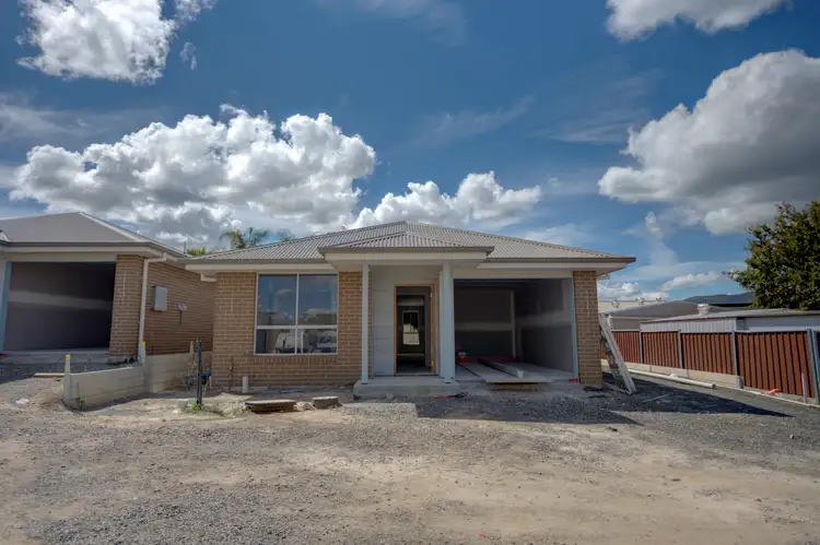 Main view of Homely house listing, 1/6 Ainslie Place, Tamworth NSW 2340