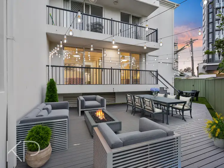 6/4-6 Northcliffe Terrace, Surfers Paradise QLD 4217