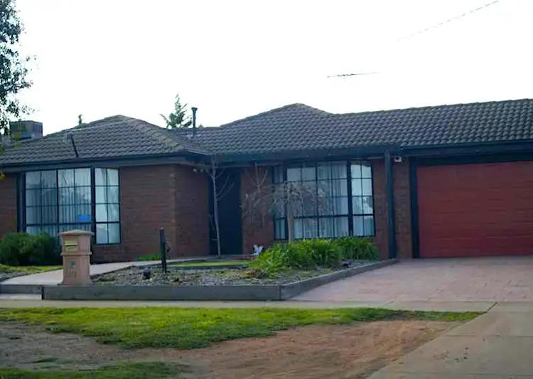 10 Gunnawarra Road, Kurunjang VIC 3337