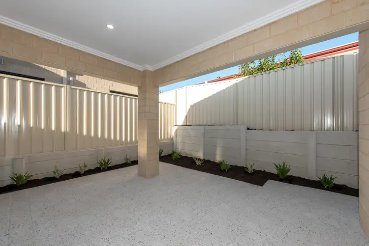 Fifth view of Homely house listing, 2 Chase Court, Woodvale WA 6026