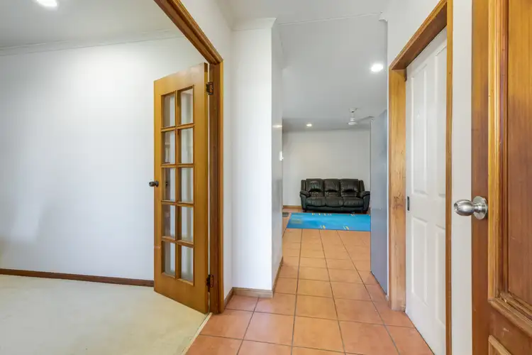 Sixth view of Homely house listing, 10 Dale Court, Andergrove QLD 4740