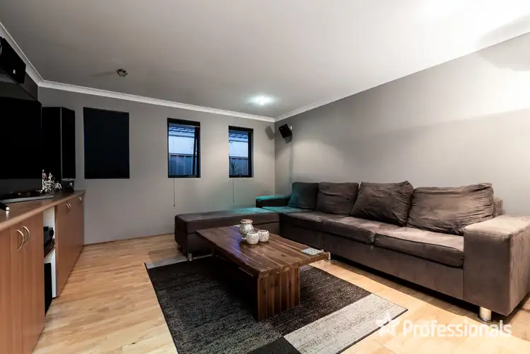 Sixth view of Homely house listing, 2 Derry Walk, Darch WA 6065