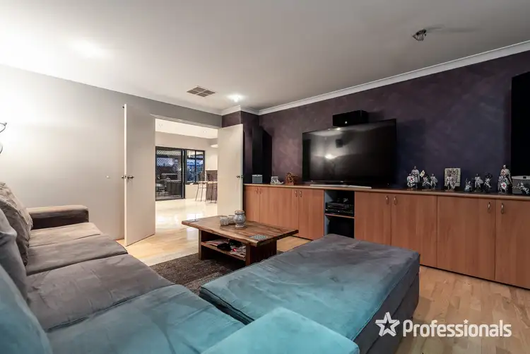 Seventh view of Homely house listing, 2 Derry Walk, Darch WA 6065