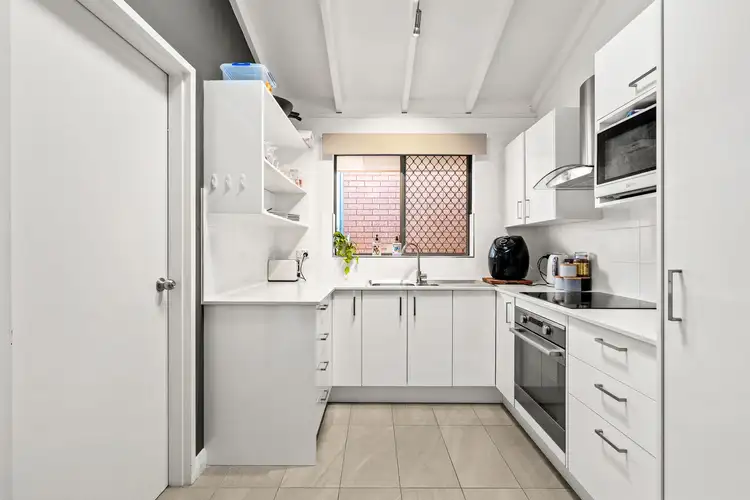 Fifth view of Homely unit listing, 6/182 Holland Street, Fremantle WA 6160