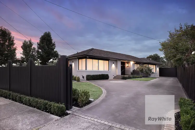 95 South Circular Road, Gladstone Park VIC 3043