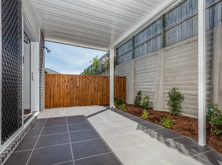 Fifth view of Homely semi-detached listing, 1/6 Mayfair Crescent, Kallangur QLD 4503