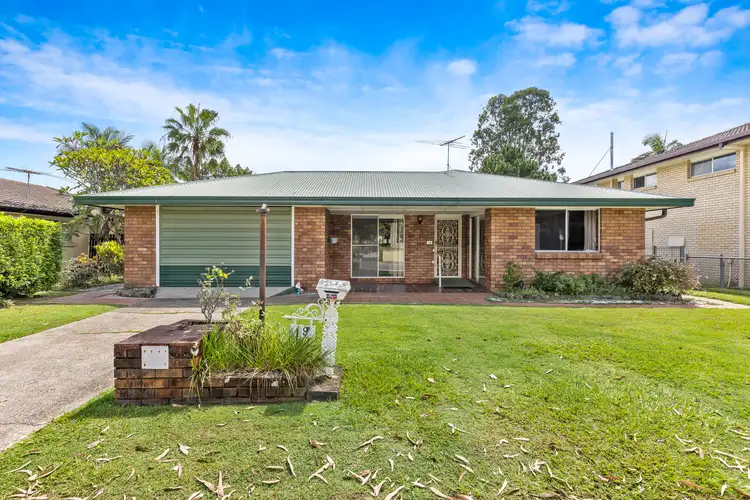 19 McGinn Road, Ferny Grove QLD 4055