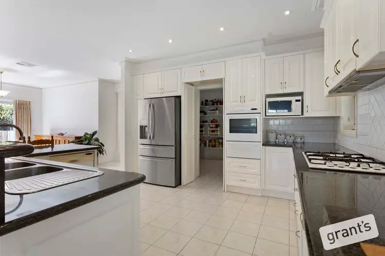 Fifth view of Homely house listing, 11 Coram Close, Narre Warren North VIC 3804