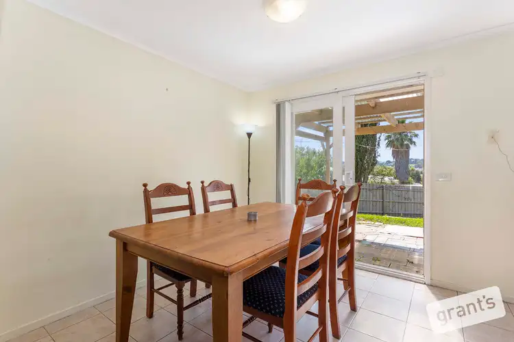 Fifth view of Homely house listing, 3 Amy Court, Hampton Park VIC 3976