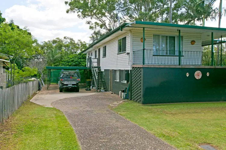 39 Kianawah Road, Wynnum West QLD 4178