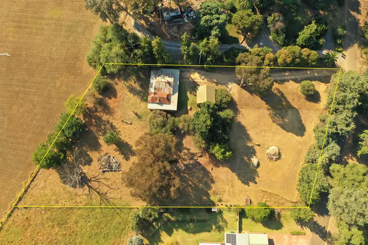 4 Cram Avenue, Young NSW 2594