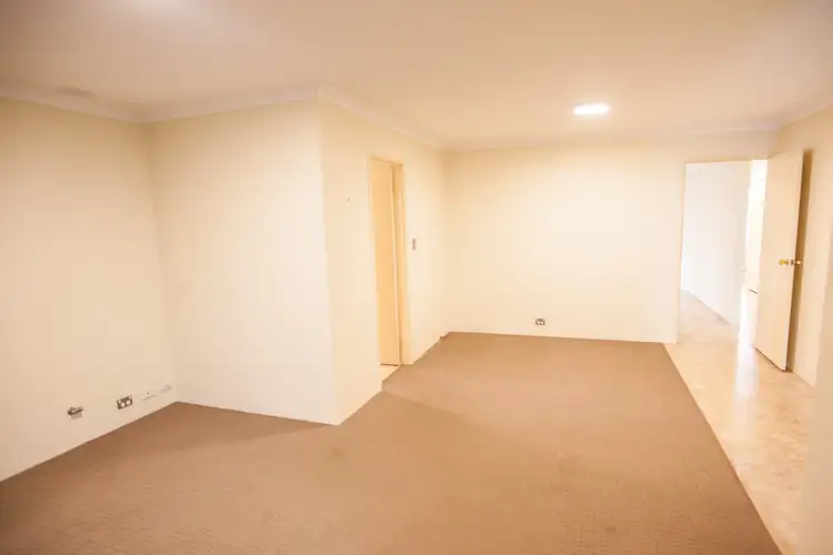 Fourth view of Homely house listing, 7 Wyalong Place, South Lake WA 6164