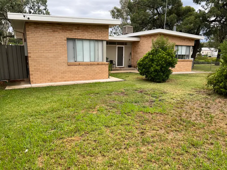 321 Poictiers Street