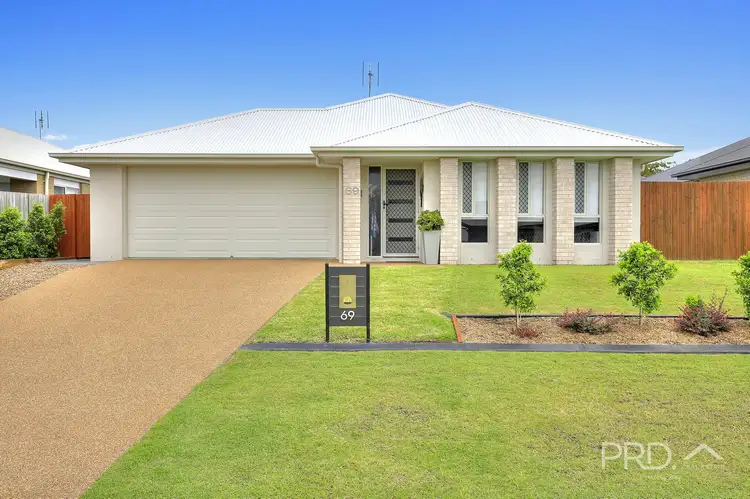 69 Bradman Way, Urangan QLD 4655